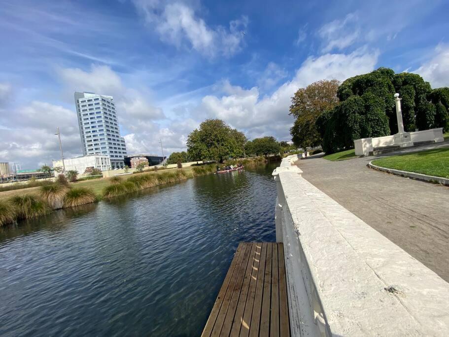 Modern Central Living Christchurch Kültér fotó